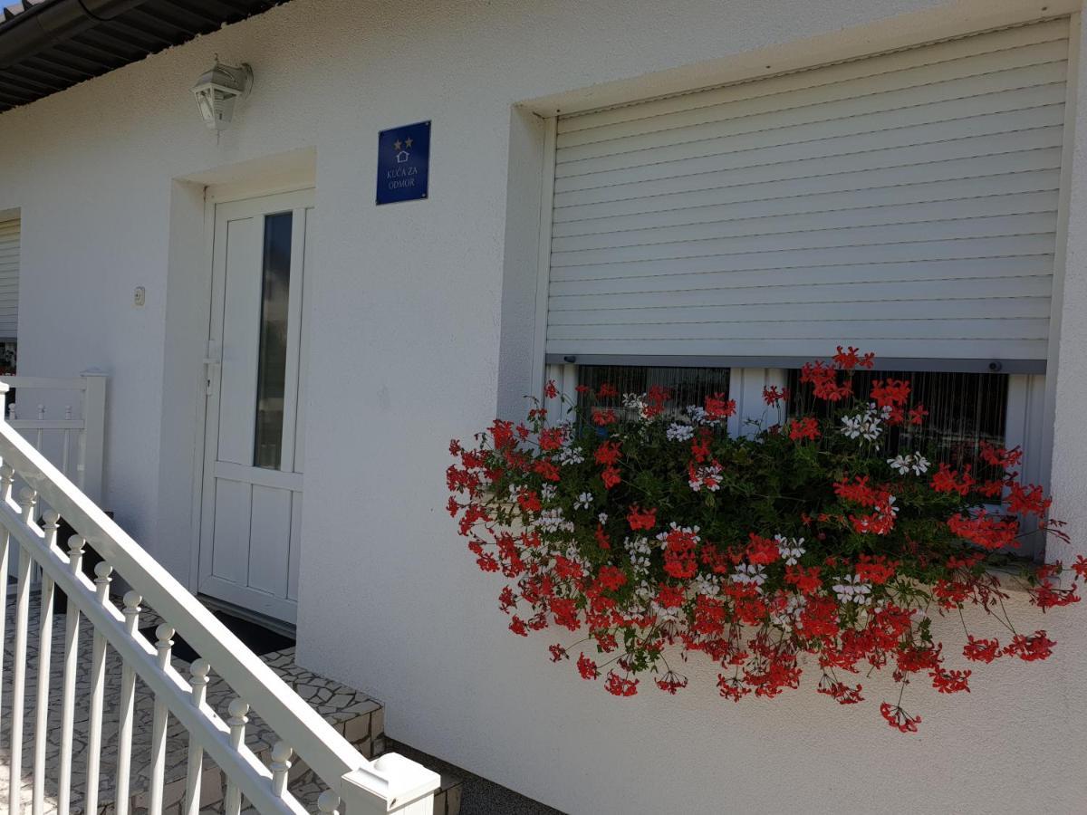 Holiday Home Bulog Sinac Exteriér fotografie