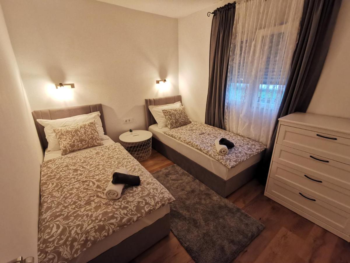 Holiday Home Bulog Sinac Exteriér fotografie