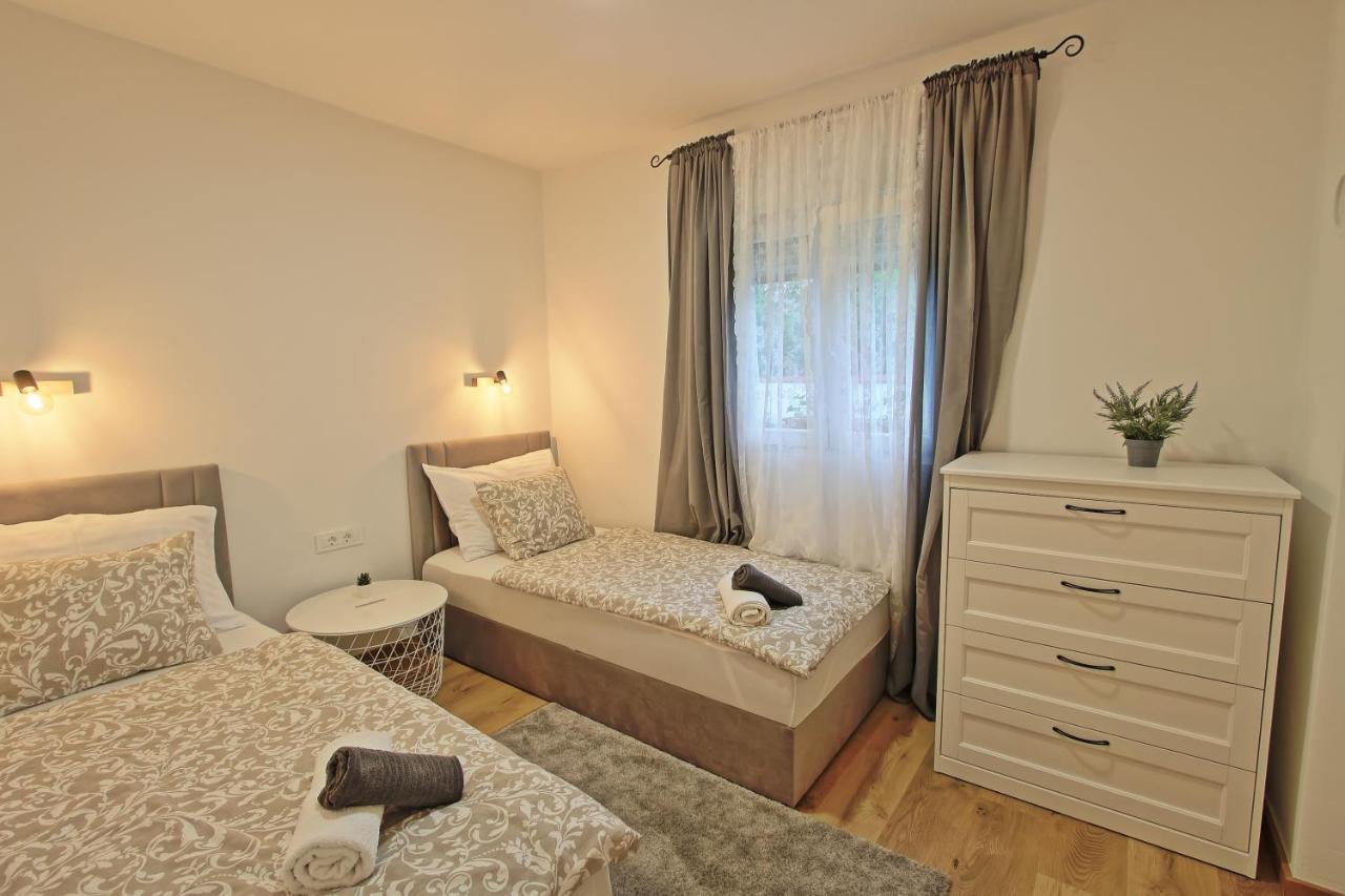 Holiday Home Bulog Sinac Exteriér fotografie