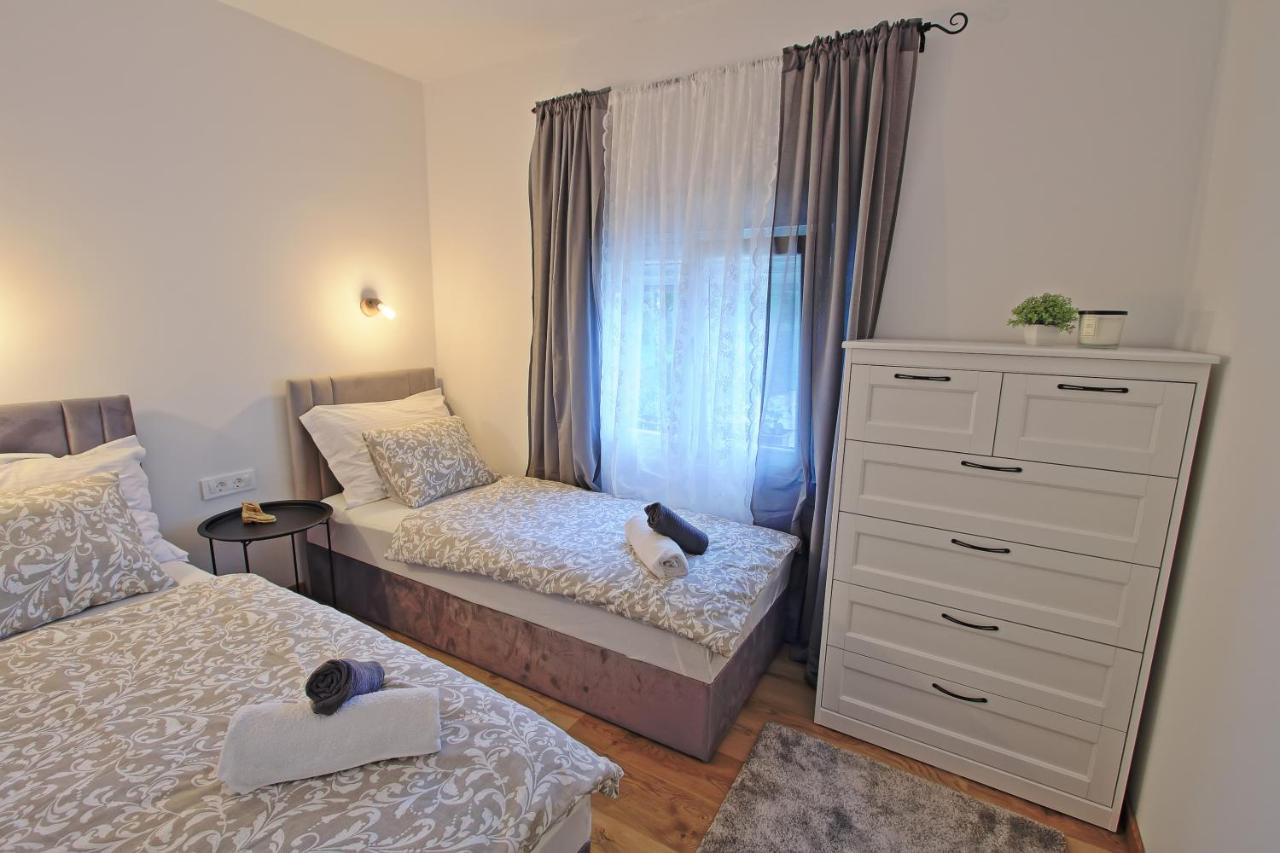 Holiday Home Bulog Sinac Exteriér fotografie