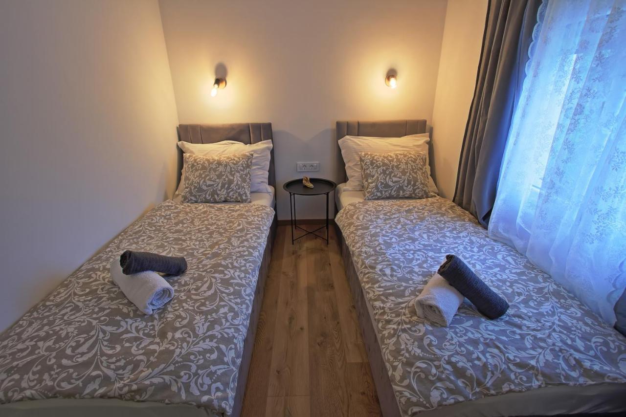 Holiday Home Bulog Sinac Exteriér fotografie