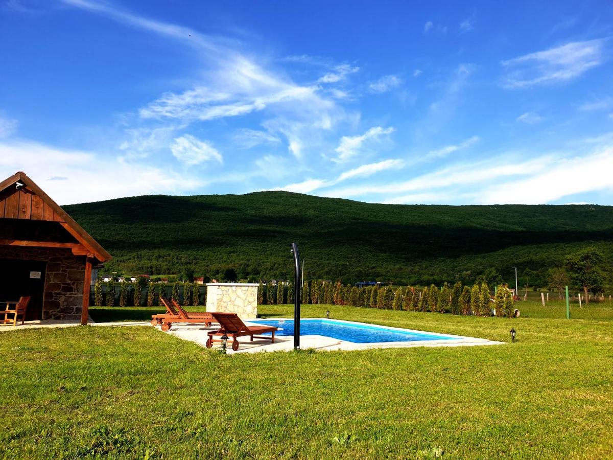 Holiday Home Bulog Sinac Exteriér fotografie